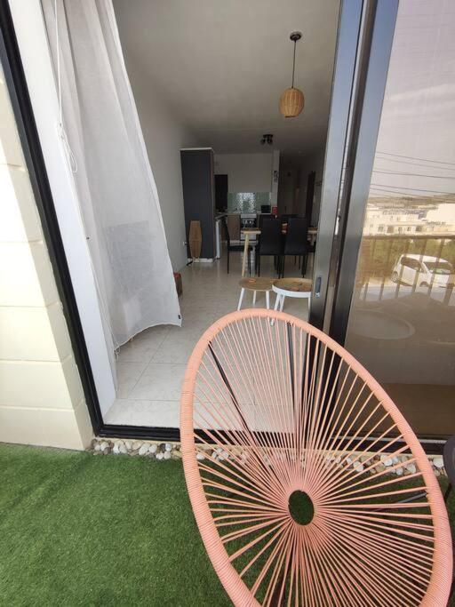 Seaside Serenity - A Lovely Apartment With Views Mellieha Luaran gambar